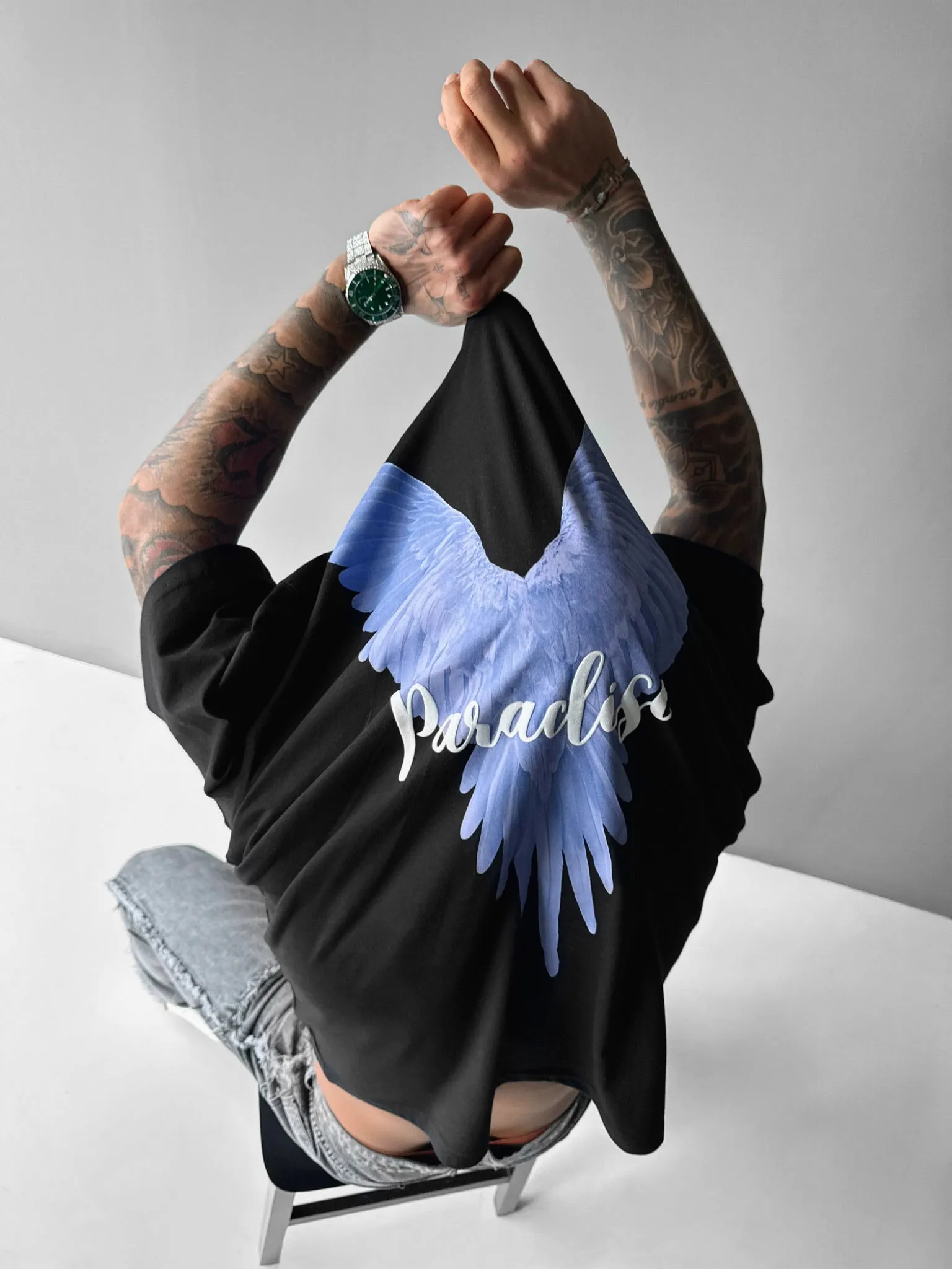 Oversize Parrot Paradise T-shirt - Black and Purple