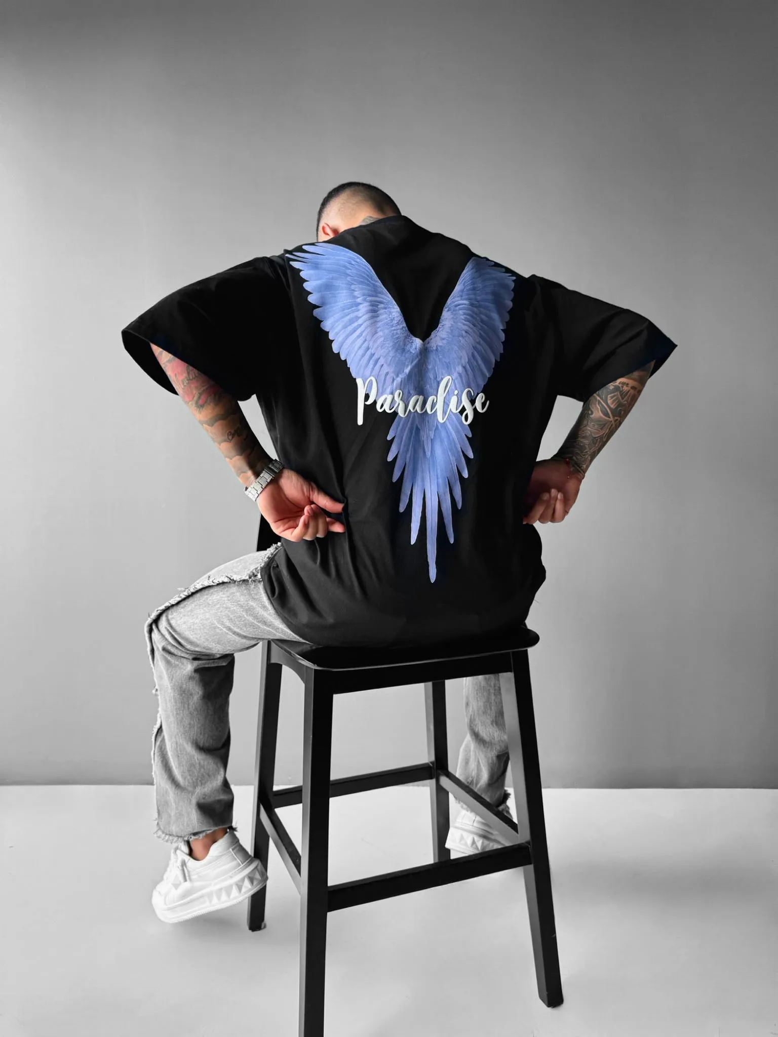 Oversize Parrot Paradise T-shirt - Black and Purple