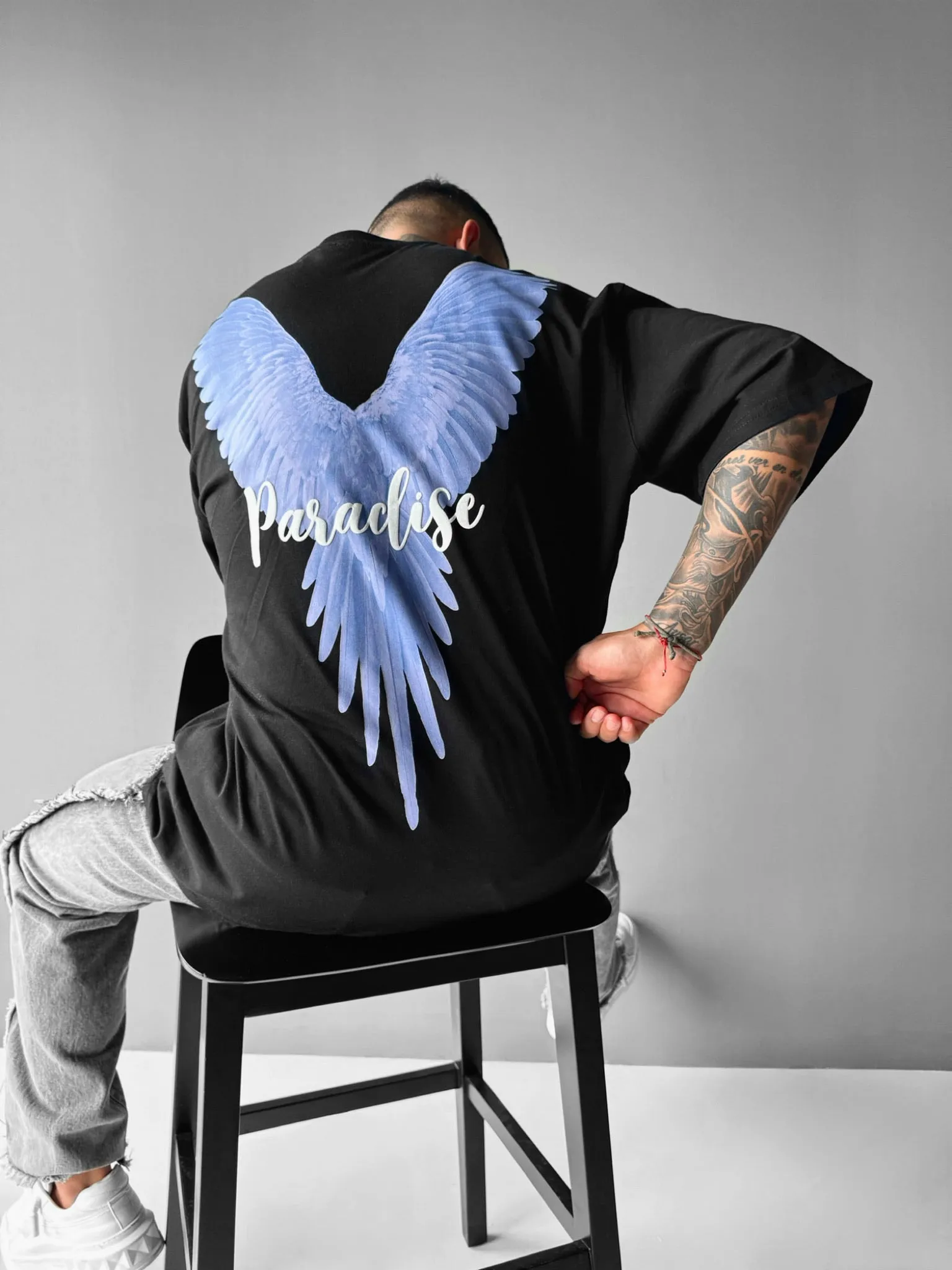 Oversize Parrot Paradise T-shirt - Black and Purple