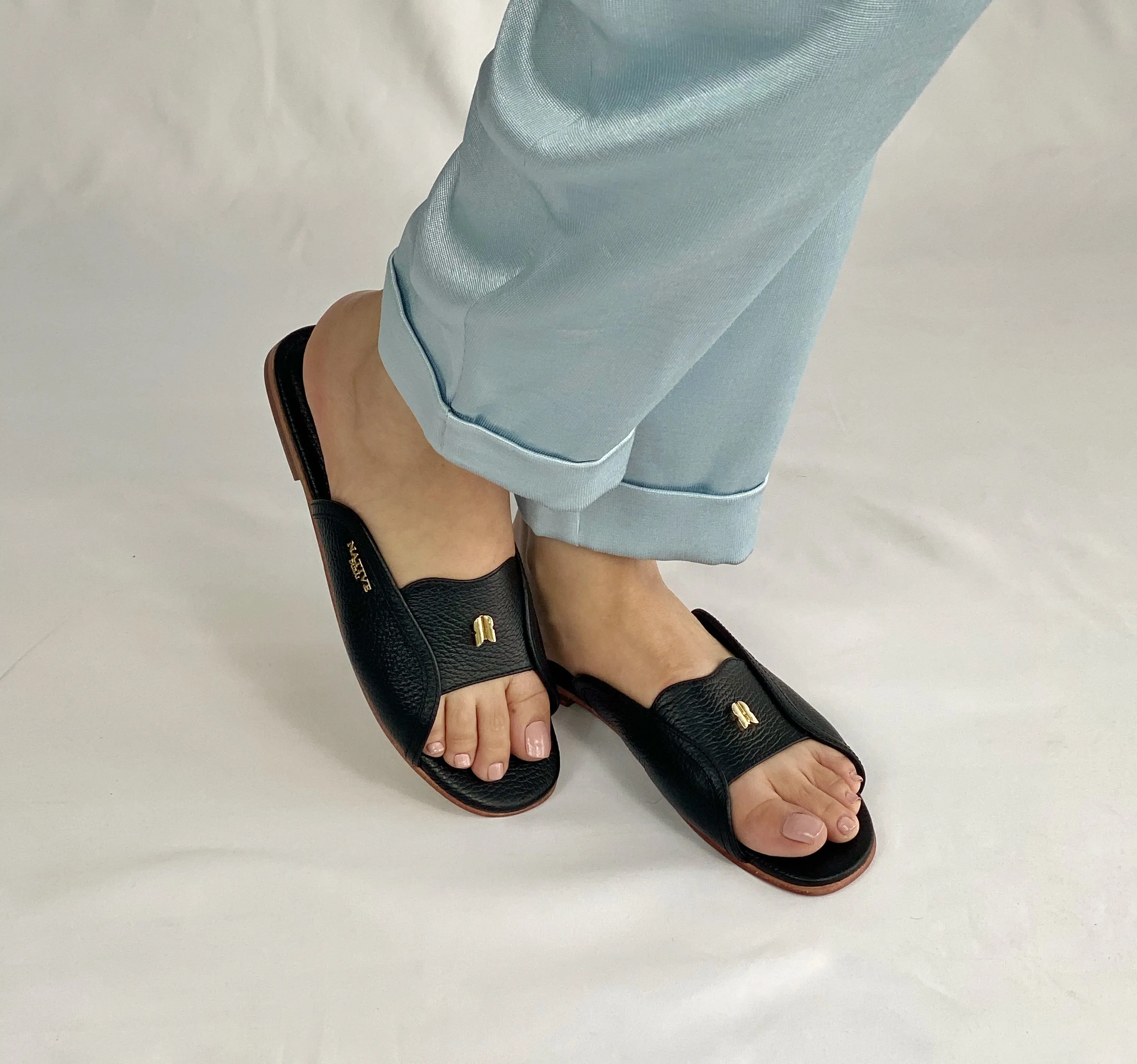 SF in Calf Solid in Black