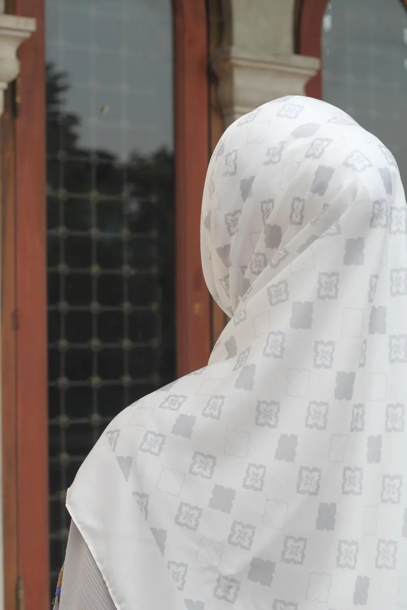 Versatile Minimalist Printed Hijab (MH090)